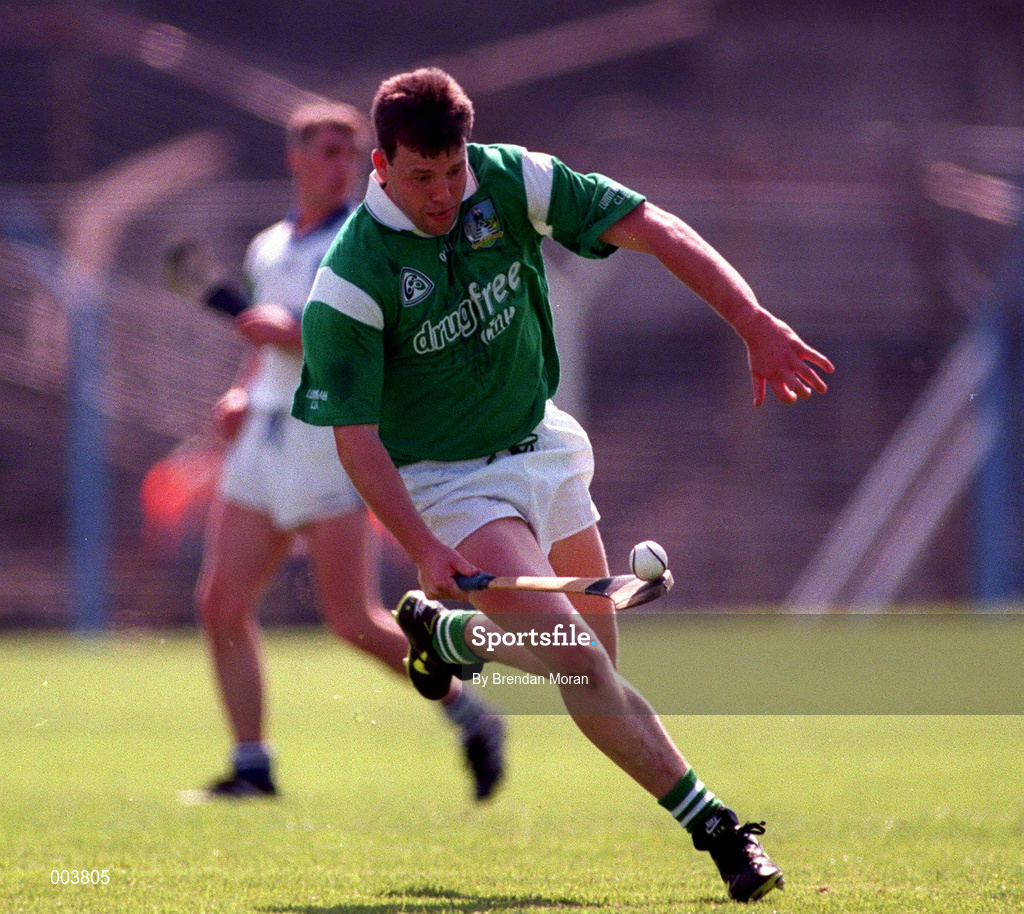 25 May 1997; Gary Kirby of Limerick during the Guinness Munster Senior Hurling Championship Quarter-Final match between Limerick and Waterford at Semple Stadium in Thurles, Tipperary. Photo by Brendan Moran/Sportsfile