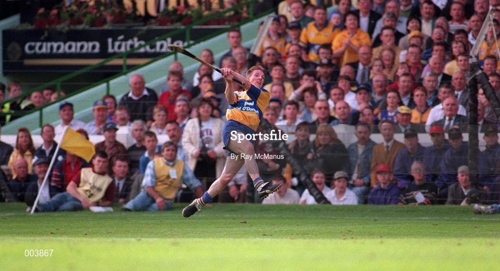 14 September 1997; Jamesie O'Connor of Clare watches his shot sail over the crossbar to score his side's winning point during the Guinness All Ireland Hurling Final match between Clare and Tipperary at Croke Park in Dublin. Photo by Ray McManus/Sportsfile