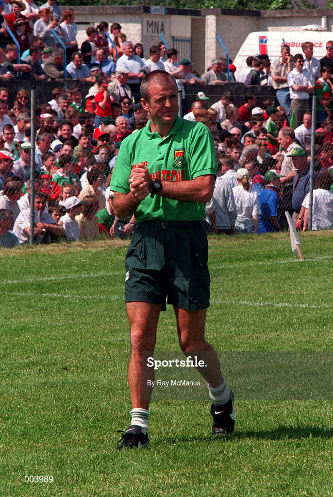 25 May 1997; Mayo manager John Maughan during the GAA Football Senior Championship Quarter-Final match between Galway and Mayo at Tuam Stadium in Tuam, Galway. Photo by Ray McManus/Sportsfile