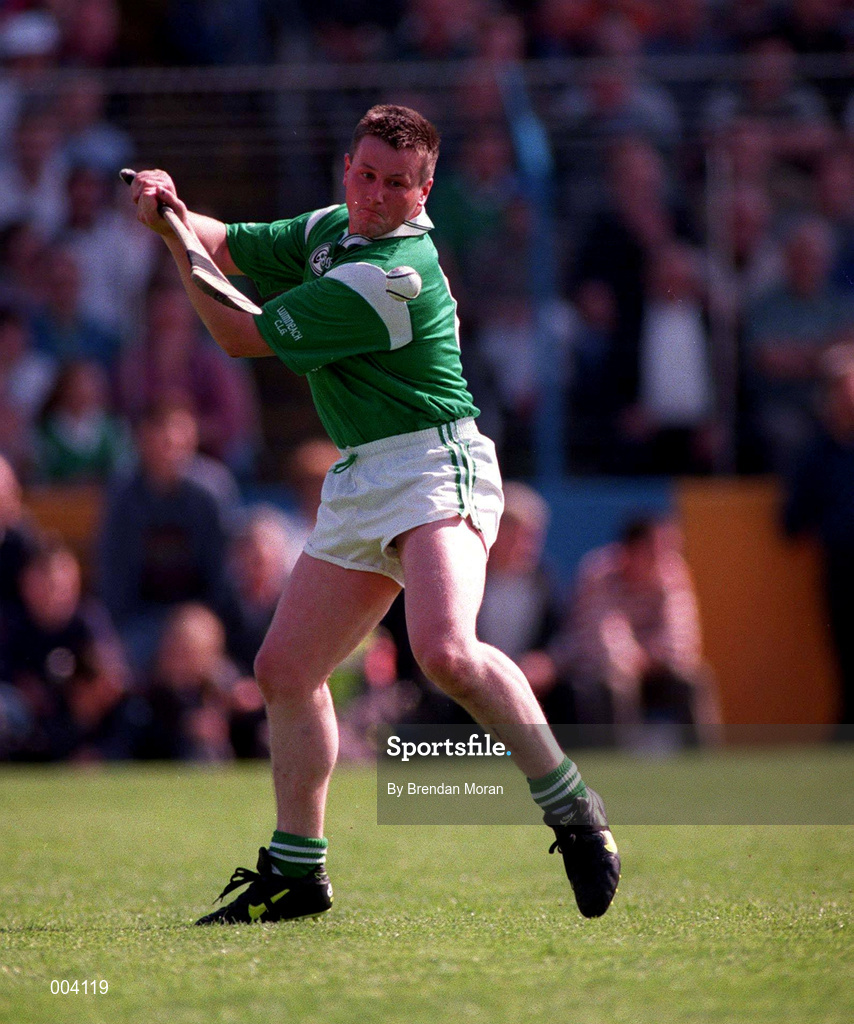 25 May 1997; Mike Houlihan of Limerick during the Munster Senior Hurling Championship Quarter-Final between Limerick and Waterford at Semple Stadium in Thurles, Tipperary. Photo by Brendan Moran/Sportsfile