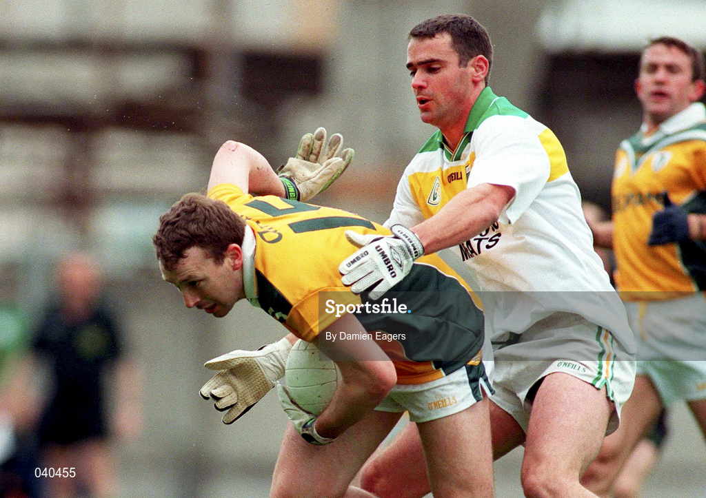 4 June 2000; Barry Callaghan of Meath in action against Sean Grennan of Offaly during the Bank of Ireland Leinster Senior Football Championship Quarter-Final match between Offaly and Meath in Croke Park, Dublin. Photo by Damien Eagers/Sportsfile