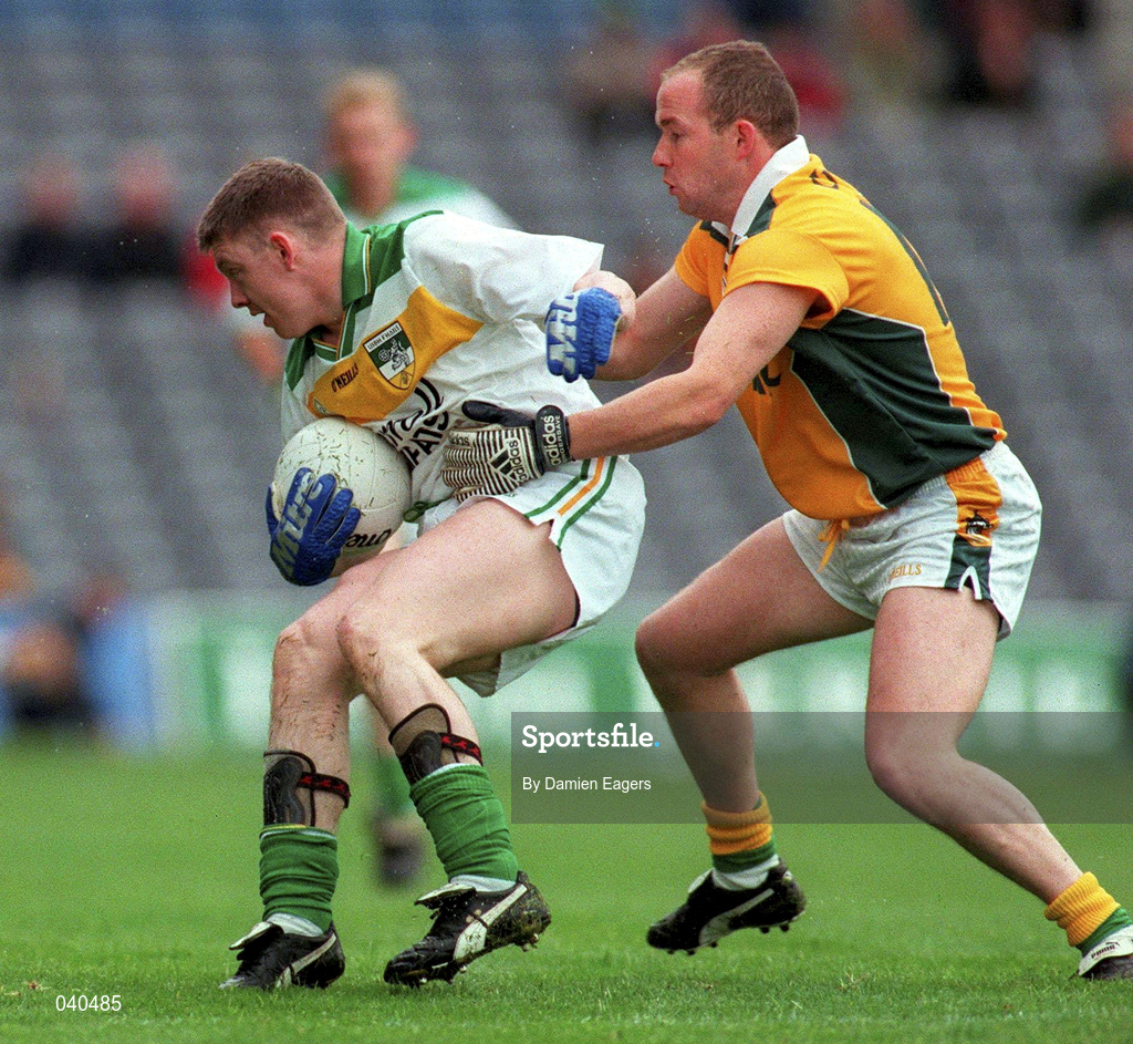 4 June 2000; Cathal Daly of Offaly in action against Ollie Murphy of Meath during the Bank of Ireland Leinster Senior Football Championship Quarter-Final match between Offaly and Meath in Croke Park, Dublin. Photo by Damien Eagers/Sportsfile