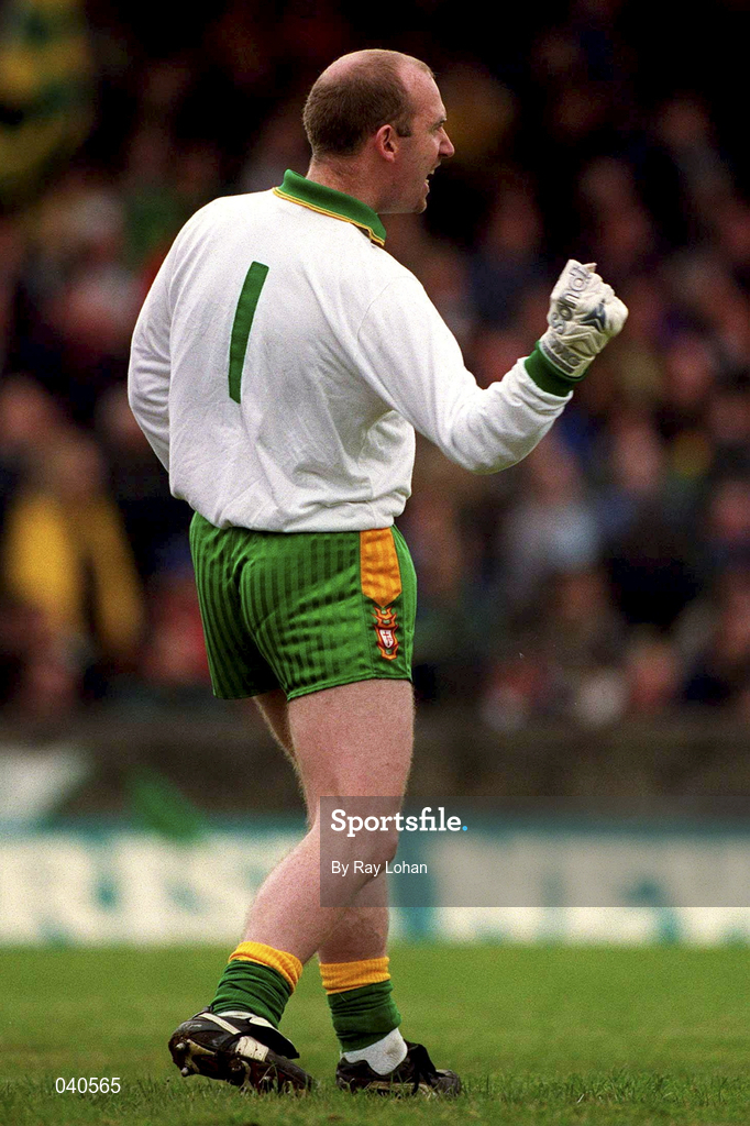 11 June 2000; Tony Blake of Donegal during the Bank of Ireland Ulster Senior Football Championship Quarter-Final match between Donegal and Fermanagh at MacCumhaill Park in Ballybofey, Donegal. Photo by Ray Lohan/Sportsfile
