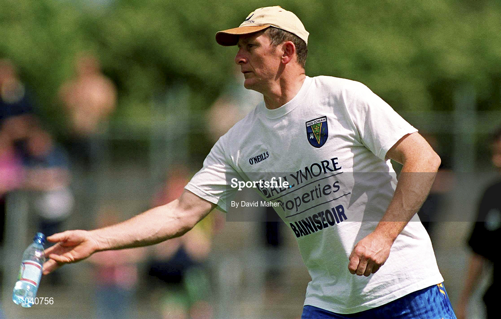 2 July 2000; Roscommon manager Gay Sheerin during the Bank of Ireland Connacht Senior Football Championship Semi-Final match between Roscommon and Leitrim in Dr. Hyde Park in Roscommon. Photo by David Maher/Sportsfile