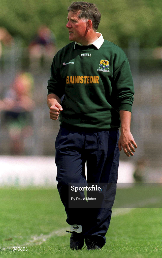 2 July 2000; Leitrim manager Joe Reynolds during the Bank of Ireland Connacht Senior Football Championship Semi-Final match between Roscommon and Leitrim in Dr. Hyde Park in Roscommon. Photo by David Maher/Sportsfile