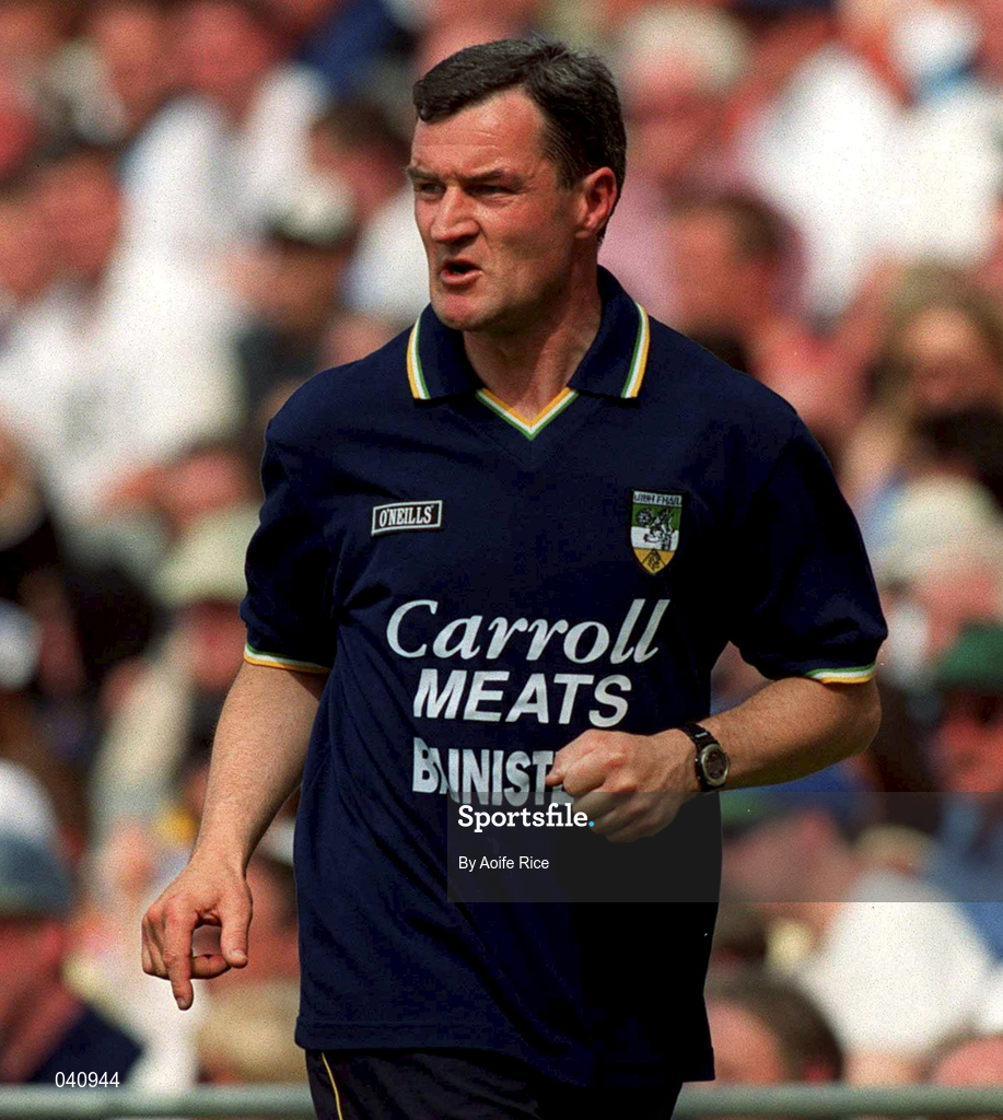 18 June 2000; Offaly manager Pat Fleury during the Guinness Leinster Senior Hurling Championship Semi-Final match between Offaly and Wexford at Croke Park in Dublin. Photo by Aoife Rice/Sportsfile