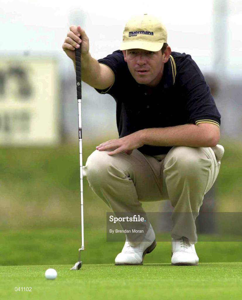 30 June 2000; Rolf Muntz of the Netherlands lines up a putt on the 18th green during the second day of the Murphy's Irish Open Golf Championship at Ballybunion Golf Club in Kerry. Photo by Brendan Moran/Sportsfile