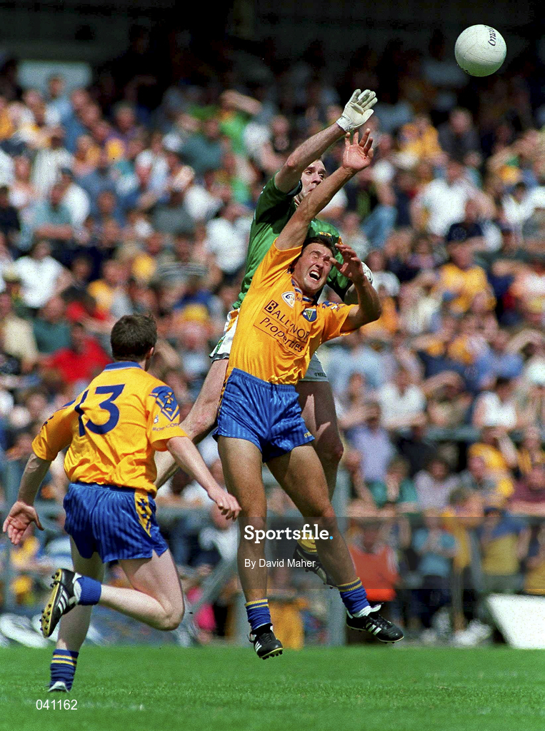 2 July 2000; Paul Kieran of Leitrim, contests a kickout with John Gillolly of Roscommon during the Bank of Ireland Connacht Senior Football Championship Semi-Final match between Roscommon and Leitrim in Dr. Hyde Park in Roscommon. Photo by David Maher/Sportsfile