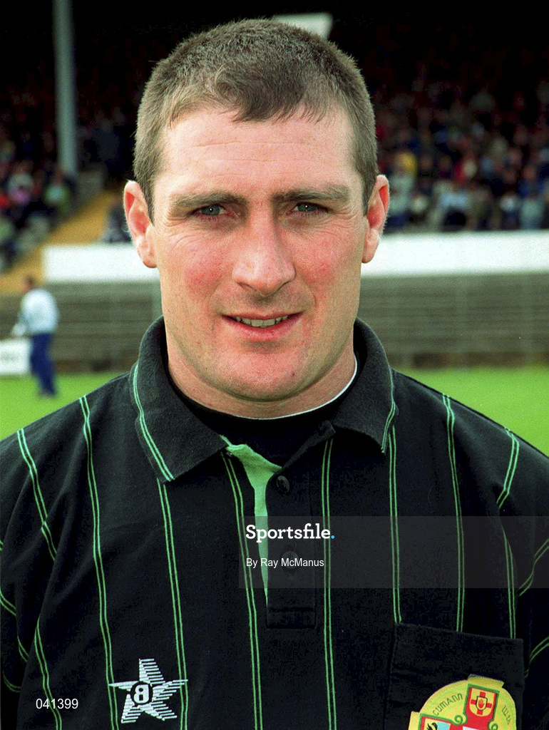28 May 2000; Referee Seamus Roche prior to the Senior Hurling Challenge match between Kilkenny and Clare at Young Ireland's GAA Grounds in Kilkenny. Photo by Ray McManus/Sportsfile