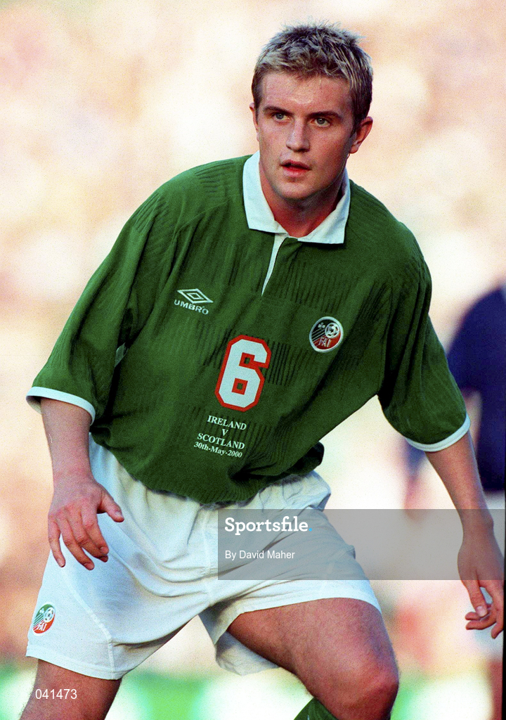30 May 2000; Steve Finnan of Republic of Ireland during the International Friendly match between Republic of Ireland and Scotland at Lansdowne Road in Dublin. Photo by David Maher/Sportsfile