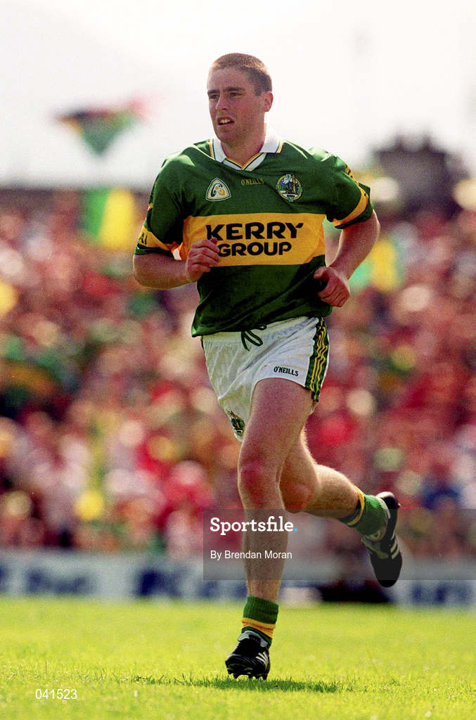 18 June 2000; Darragh O Sé of Kerry during the Bank of Ireland Munster Senior Football Championship Semi-Final match between Kerry and Cork at Fitzgerald Stadium in Killarney, Kerry. Photo by Brendan Moran/Sportsfile
