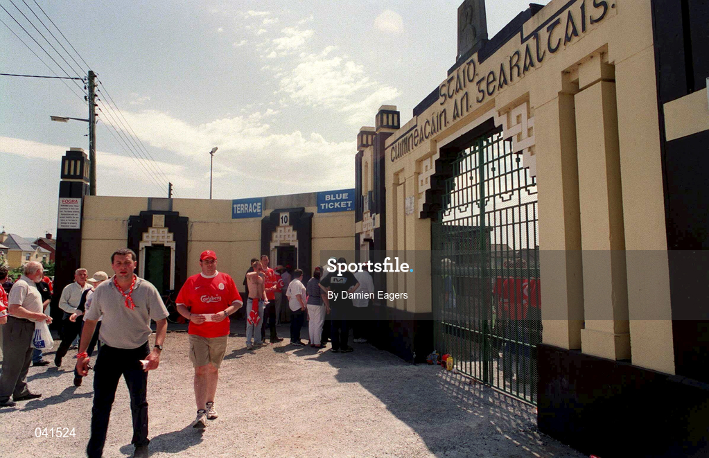 18 June 2000; Supporters queue up to enter the stadium prior to the Bank of Ireland Munster Senior Football Championship Semi-Final match between Kerry and Cork at Fitzgerald Stadium in Killarney, Kerry. Photo by Damien Eagers/Sportsfile