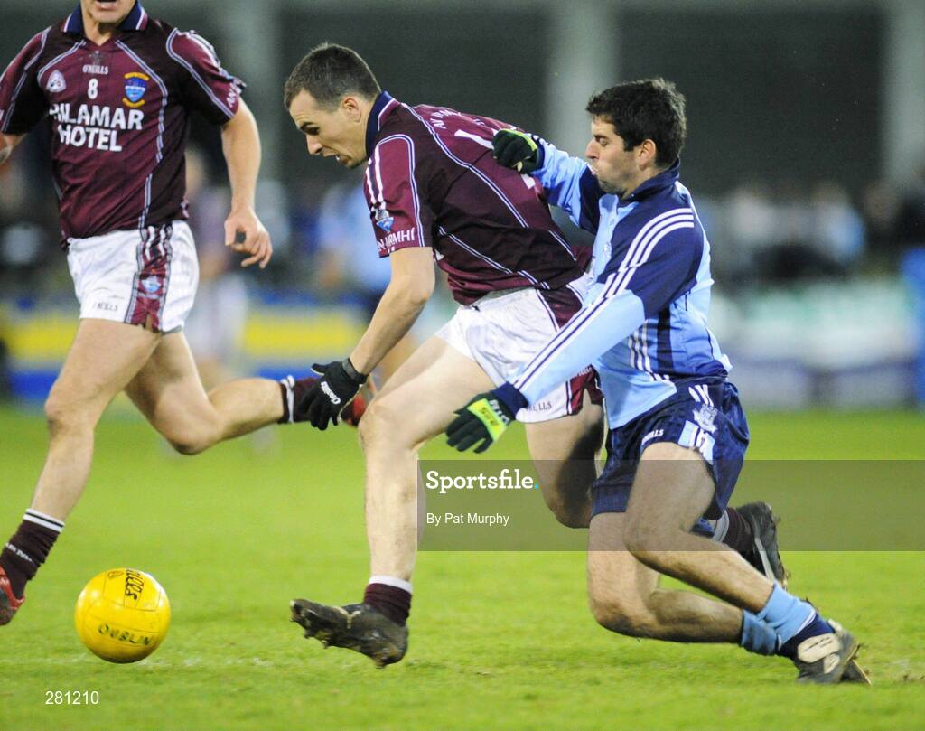 2 February 2008; Dessie Dolan, Westmeath, in action against David Henry, Dublin. Allianz National Football League, Division 2, Round 1, Dublin v Westmeath, Parnell Park, Dubllin. Picture credit: Pat Murphy / SPORTSFILE