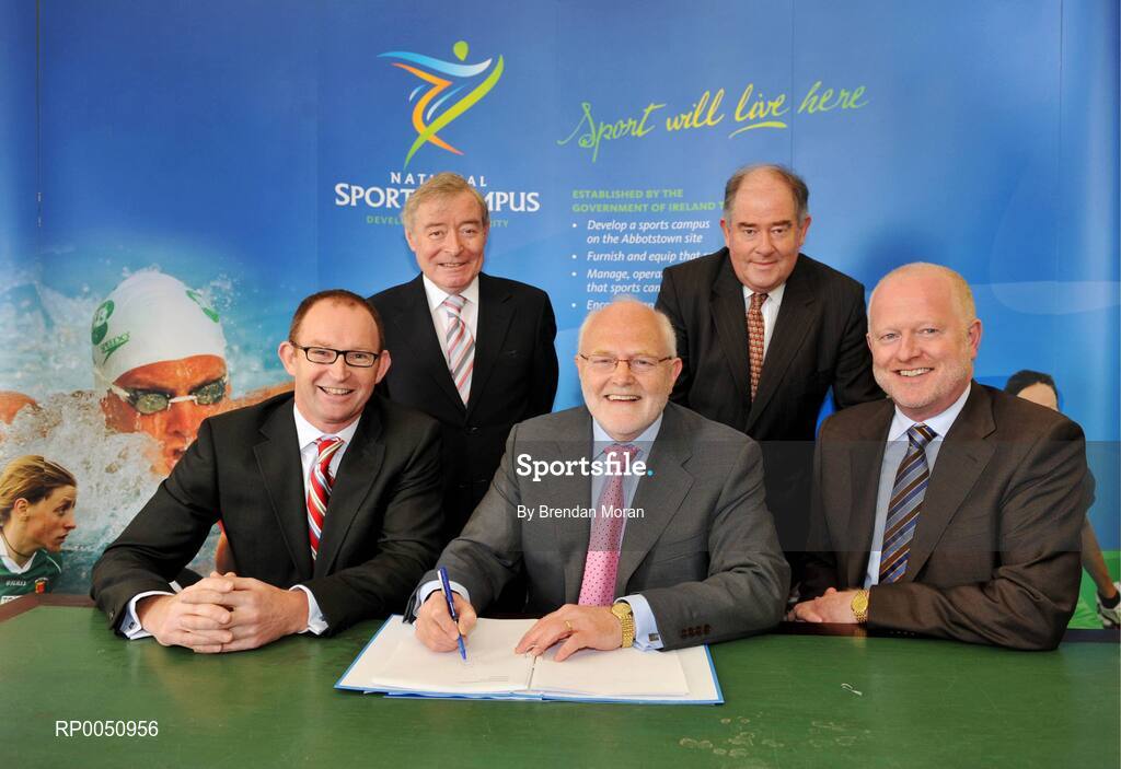 28 April 2008; The Minister for Arts, Sport and Tourism, Seamus Brennan TD, has announced details for the commencement of Phase 1 of the National Sports Campus project on lands at Abbotstown, west Dublin. Phase 1 of the development will provide the major field sports, gaelic games, soccer, rugby and hockey and up to 20 other sports with unrivalled training and medical facilities. Pictured at the signing of the contracts with the Project Management Team and the Design Team at the announcement are, from left, Donn O'Shaughnessy, Director of Davis Langdon PKS, Minister for Arts, Sport and Tourism, Seamus Brennan TD, Dan Flinter, Chairman of the National Sports Campus Development Authority, Con Haugh, Assistant Secretary, Department of Arts, Sport and Tourism, and Gar Houlahan, CEO, Houlahan, Houlahan Architects, partners of FaulknerBrown Architects. Abbottstown House, Dublin. Picture credit: Brendan Moran / SPORTSFILE