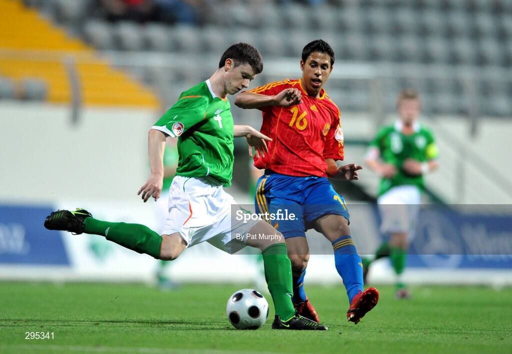 10 May 2008; John Dunleavy, Republic of Ireland, in action against Sergi, Spain. UEFA European Under-17 Championship Group B, Republic of Ireland v Spain, Mardan Sport Complex, Antalya, Turkey. Picture credit: Pat Murphy / SPORTSFILE