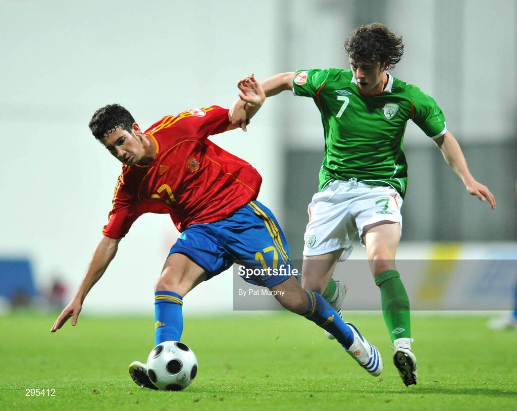10 May 2008; Aaron Doran, Republic of Ireland, in action against Sielva, Spain. UEFA European Under-17 Championship Group B, Republic of Ireland v Spain, Mardan Sport Complex, Antalya, Turkey. Picture credit: Pat Murphy / SPORTSFILE