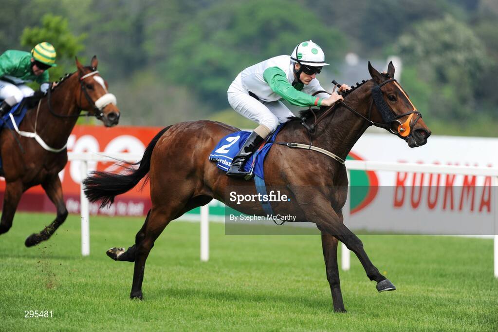 11 May 2008; Merveilles, with Fran Berry up, on their way to winning the Milltown Handicap race. Derrinstown Stud Derby Trial Stakes Day, Leopardstown, Co. Dublin. Picture credit: Stephen McCarthy / SPORTSFILE