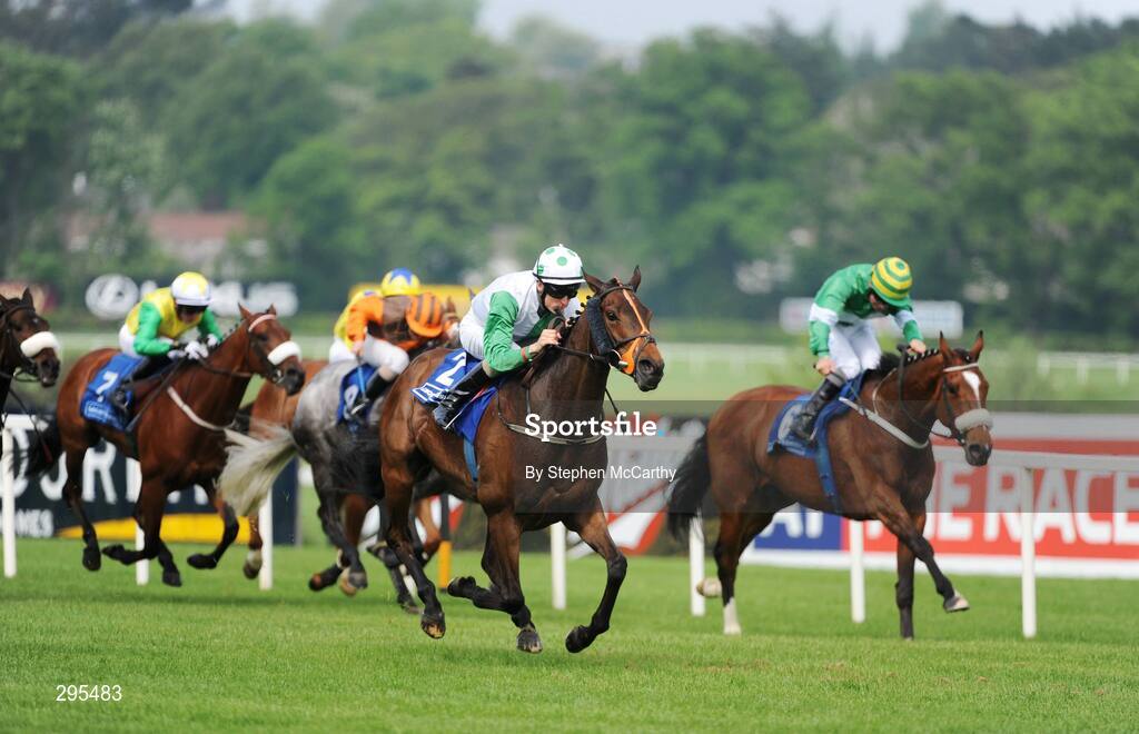 11 May 2008; Merveilles, with Fran Berry up, 2, on their way to winning the Milltown Handicap race. Derrinstown Stud Derby Trial Stakes Day, Leopardstown, Co. Dublin. Picture credit: Stephen McCarthy / SPORTSFILE