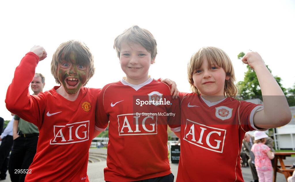 11 May 2008; Manchester United and horse racing fans, from left, Ben Davidson, age 9, Peter, age 9, and Gerard Brady, age 7, from Dundrum, at the races. Derrinstown Stud Derby Trial Stakes Day, Leopardstown, Co. Dublin. Picture credit: Stephen McCarthy / SPORTSFILE