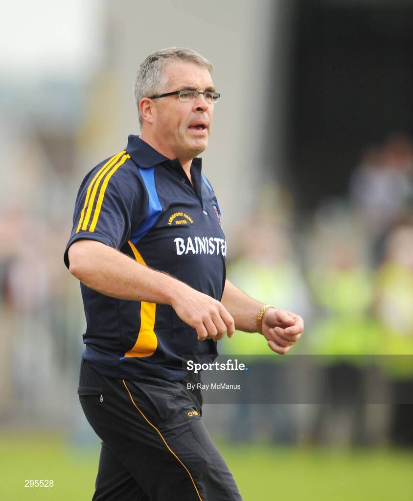 11 May 2008; Longford manager Luke Dempsey in the closing minutes of the game. GAA Football Leinster Senior Championship, Longford v Westmeath, Pearse Park, Longford. Picture credit: Ray McManus / SPORTSFILE