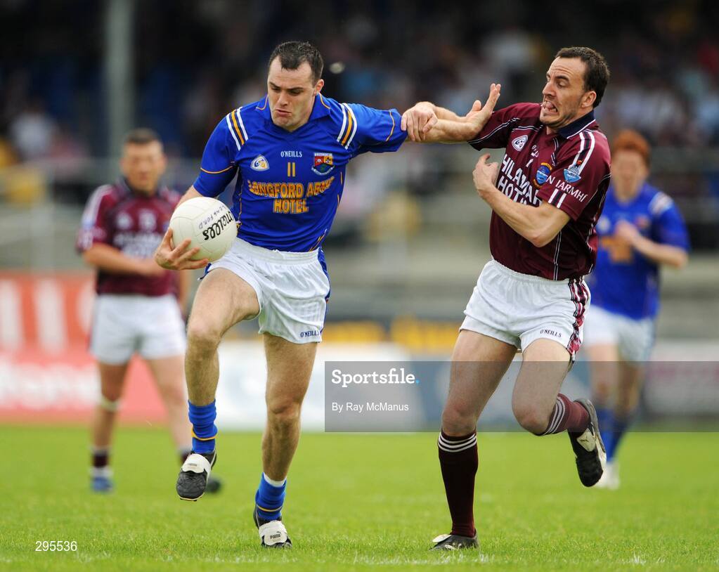 11 May 2008; Paul Barden, Longford, in action against Damien Healy, Westmeath. GAA Football Leinster Senior Championship, Longford v Westmeath, Pearse Park, Longford. Picture credit: Ray McManus / SPORTSFILE