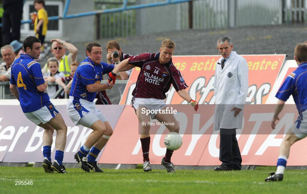 11 May 2008; Denis Glennon score the second Westmeath goal under pressure from Enda Williams and Diarmuid Masterson, left, Longford. GAA Football Leinster Senior Championship, Longford v Westmeath, Pearse Park, Longford. Picture credit: Ray McManus / SPORTSFILE