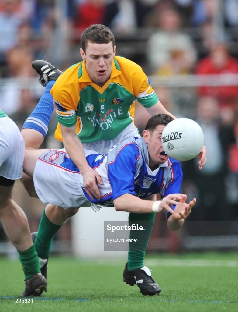 11 May 2008; Mark Dobbin, New York, in action against Gary Reynolds, Leitrim. GAA Football Connacht Senior Championship, New York v Leitrim, Gaelic Park, Bronx, New York. Picture credit: David Maher / SPORTSFILE