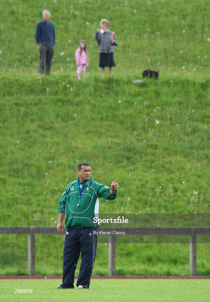 19 May 2008; Ireland acting head coach Michael Bradley during squad training. Ireland rugby squad training, University of Limerick, Limerick. Picture credit: Kieran Clancy / SPORTSFILE
