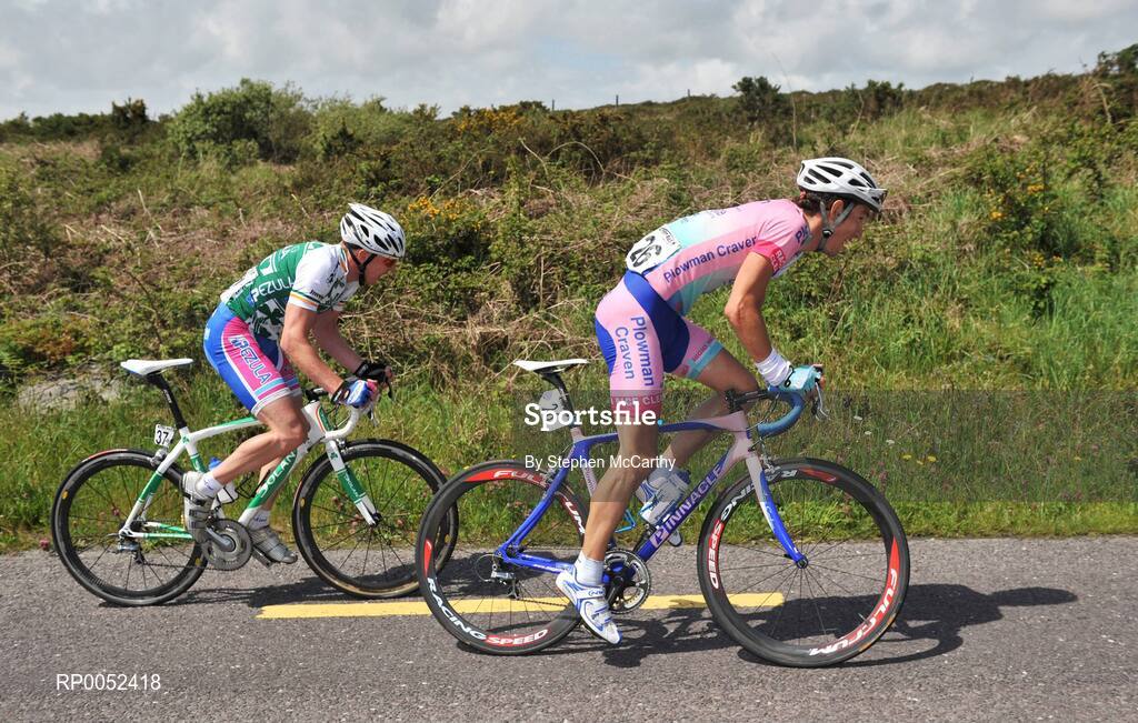 22 May 2008; Simon Richardson, Plowman Craven, leads Irish National champion and Pezula rider David O'Loughlin on the approach to Skibbereen, Co. Cork. FBD Insurance Ras 2008 - Stage 5, Tralee - Skibbereen. Picture credit: Stephen McCarthy / SPORTSFILE