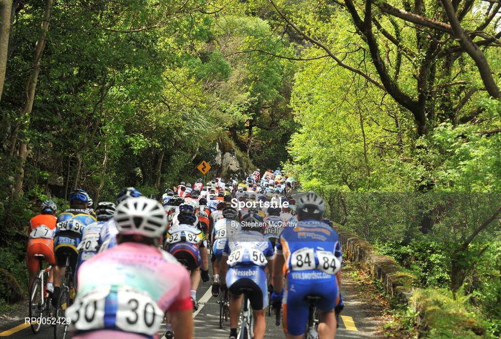 22 May 2008; A general view of the riders climbing Ladies View, Co. Kerry. FBD Insurance Ras 2008 - Stage 5, Tralee - Skibbereen. Picture credit: Stephen McCarthy / SPORTSFILE