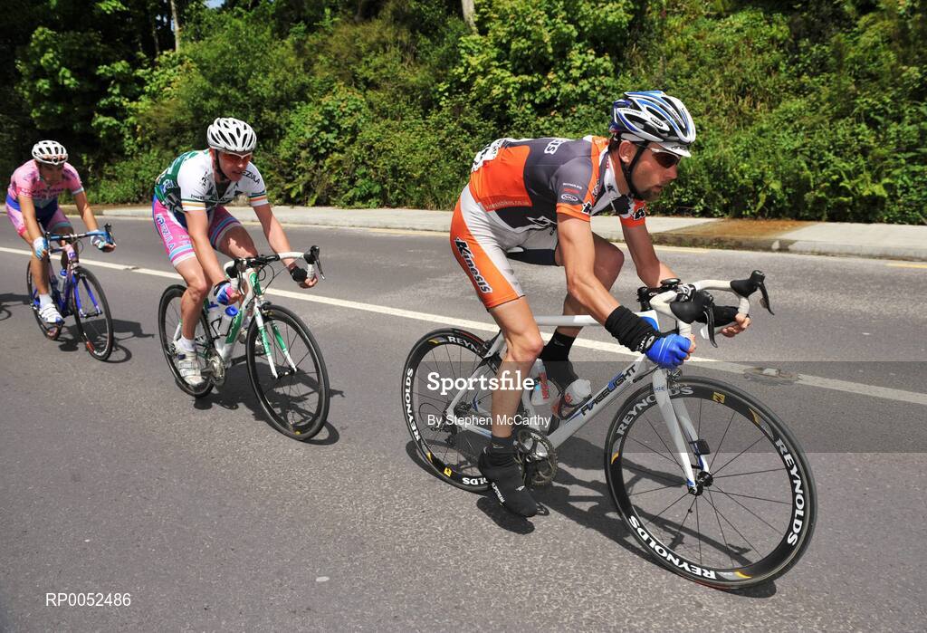 22 May 2008; Kit Gilham, Kinesis, leads the break-away group including Irish National champion and Pezula rider David O'Loughlin, and eventual stage winner Simon Richardson, Plowman Craven. FBD Insurance Ras 2008 - Stage 5, Tralee - Skibbereen. Picture credit: Stephen McCarthy / SPORTSFILE