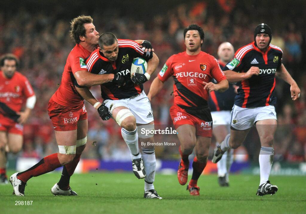 24 May 2008; Alan Quinlan, Munster, is tackled by Jean Baptiste Ellisalde, Toulouse. Heineken Cup Final, Munster v Toulouse, Millennium Stadium, Cardiff, Wales. Picture credit: Brendan Moran / SPORTSFILE