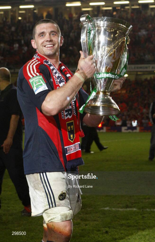 24 May 2008; Munster's Alan Quinlan celebrates with the Heineken Cup. Heineken Cup Final, Munster v Toulouse, Millennium Stadium, Cardiff, Wales. Picture credit: Richard Lane / SPORTSFILE