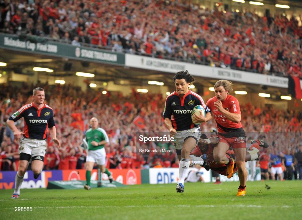 24 May 2008; Doug Howlett, Munster, gets clear of Cedric Heymans, Toulouse, to score a try which was subsequently disallowed by referee Nigel Owens. Heineken Cup Final, Munster v Toulouse, Millennium Stadium, Cardiff, Wales. Picture credit: Brendan Moran / SPORTSFILE