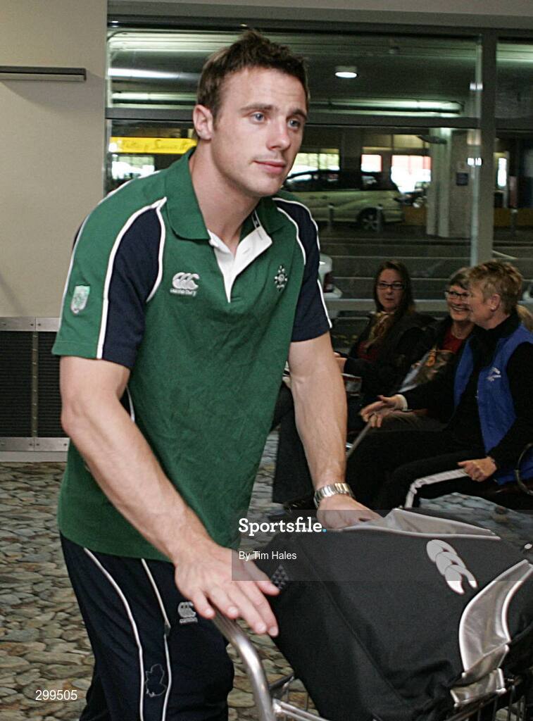 1 June 2008; Ireland's Tommy Bowe makes his way to the team bus on the team's arrival at Wellington International Airport ahead of the start of Ireland's Summer Tour. 2008 Ireland Rugby Summer Tour, Wellington Airport, Wellington, New Zealand. Picture credit: Tim Hales / SPORTSFILE