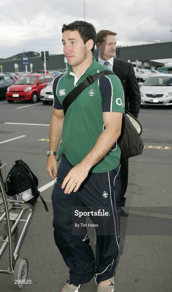 1 June 2008; Ireland's Paddy Wallace makes his way to the team bus on the team's arrival at Wellington International Airport ahead of the start of Ireland's Summer Tour. 2008 Ireland Rugby Summer Tour, Wellington Airport, Wellington, New Zealand. Picture credit: Tim Hales / SPORTSFILE