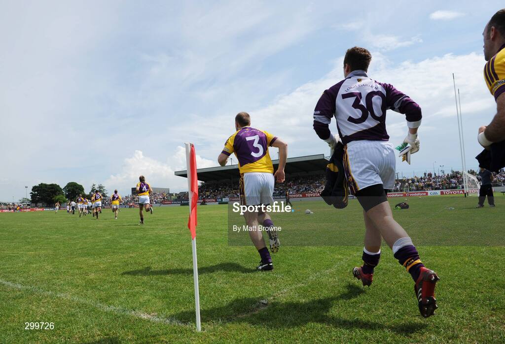 1 June 2008; Wexford make their way out for the start of the game. GAA Football Leinster Senior Championship Quarter-Final, Meath v Wexford, Dr. Cullen Park, Carlow. Picture credit: Matt Browne / SPORTSFILE