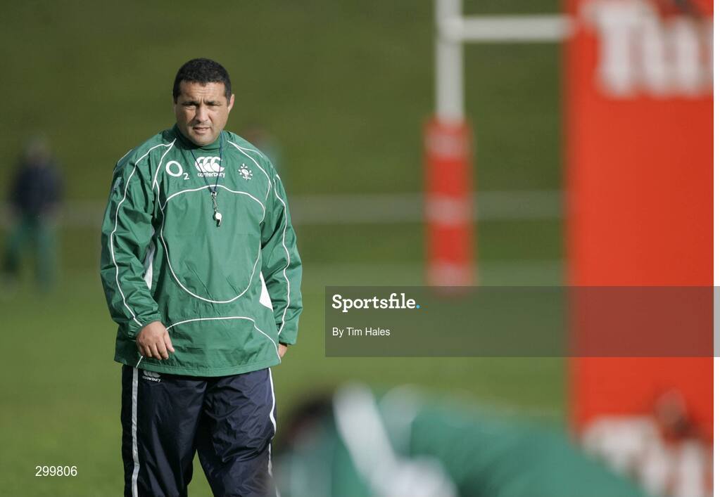 2 June 2008; Ireland's interim coach Michael Bradley during squad training. 2008 Ireland Rugby Summer Tour, squad training, Porirua Park, Wellington, New Zealand. Picture credit: Tim Hales / SPORTSFILE