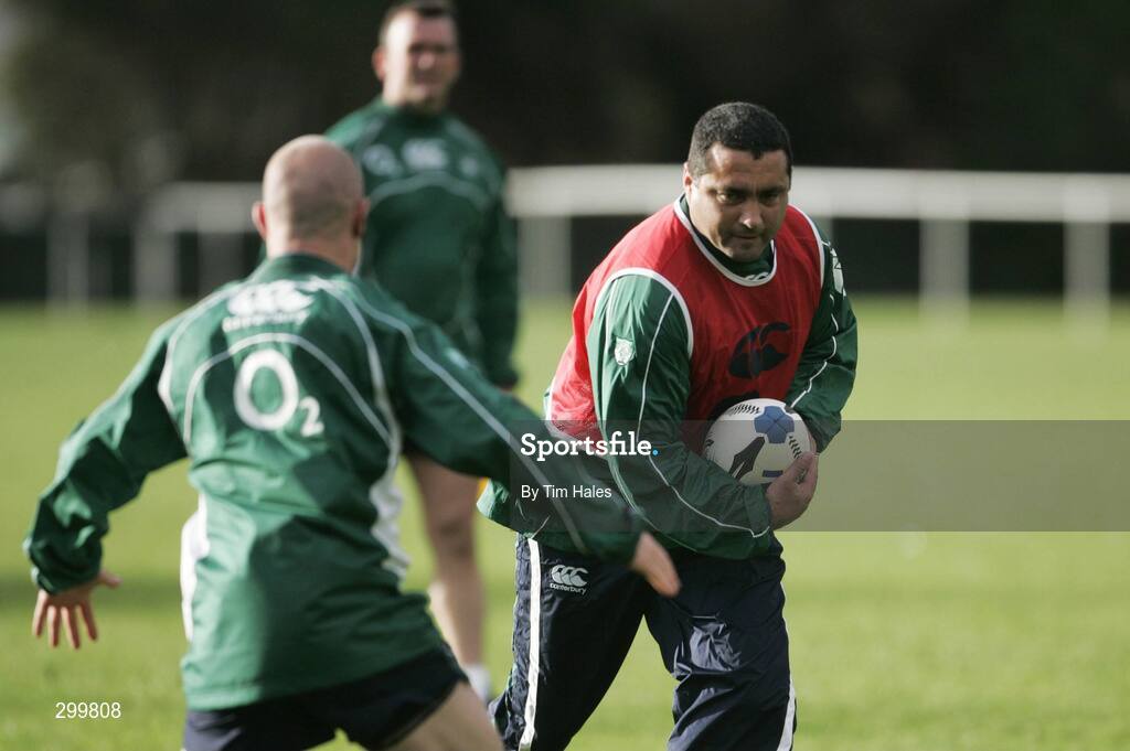 2 June 2008; Ireland's interim coach Michael Bradley in action during squad training. 2008 Ireland Rugby Summer Tour, squad training, Porirua Park, Wellington, New Zealand. Picture credit: Tim Hales / SPORTSFILE