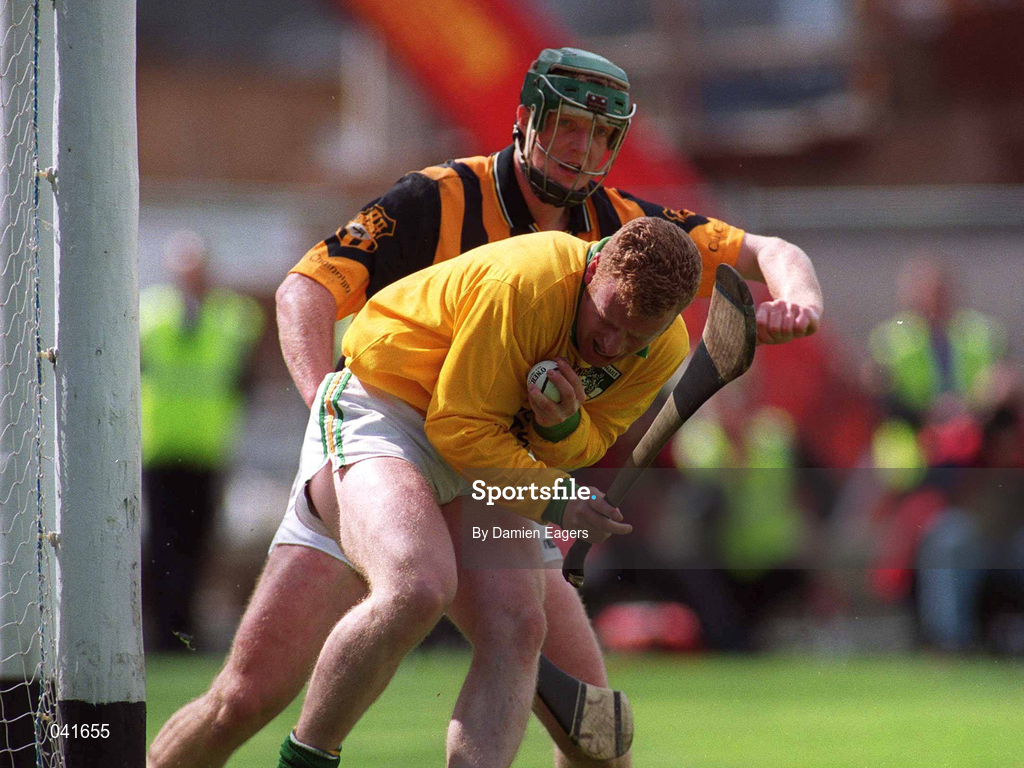9 July 2000; Stephen Byrne of Offaly in action against Henry Shefflin of Kilkenny during the Guinness Leinster Senior Hurling Championship Final match between Kilkenny and Offaly at Croke Park in Dublin. Photo by Damien Eagers/Sportsfile