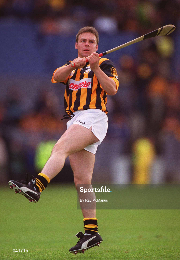 9 July 2000; Charlie Carter of Kilkenny during the Guinness Leinster Senior Hurling Championship Final match between Kilkenny and Offaly at Croke Park in Dublin. Photo by Ray McManus/Sportsfile