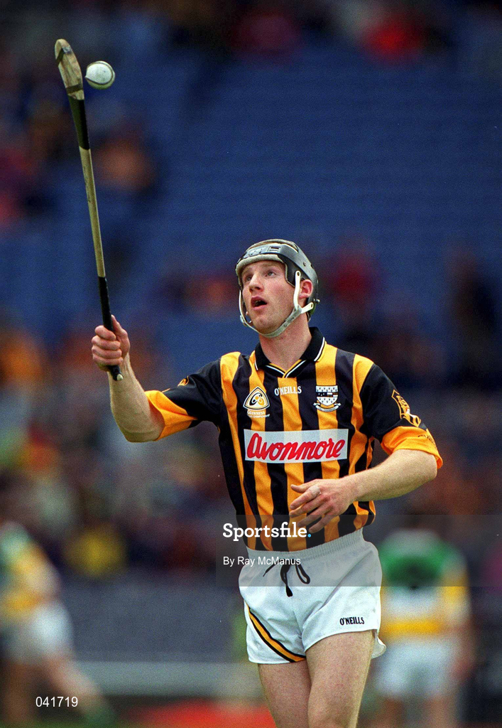 9 July 2000; Denis Byrne of Kilkenny during the Guinness Leinster Senior Hurling Championship Final match between Kilkenny and Offaly at Croke Park in Dublin. Photo by Ray McManus/Sportsfile