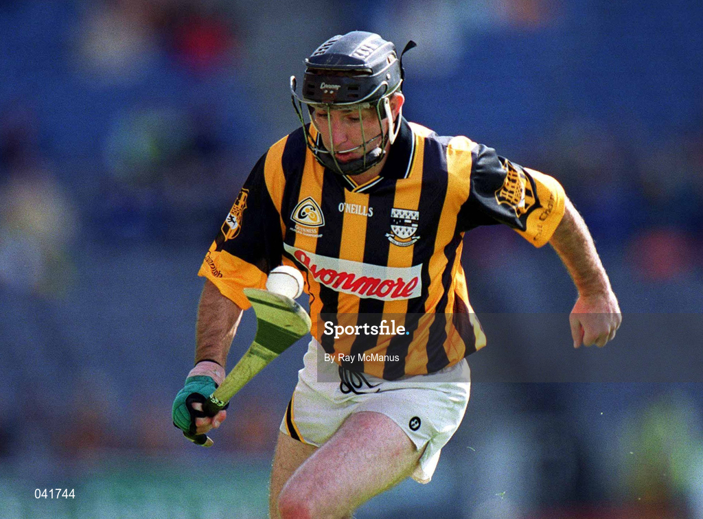 9 July 2000; DJ Carey of Kilkenny during the Guinness Leinster Senior Hurling Championship Final match between Kilkenny and Offaly at Croke Park in Dublin. Photo by Ray McManus/Sportsfile