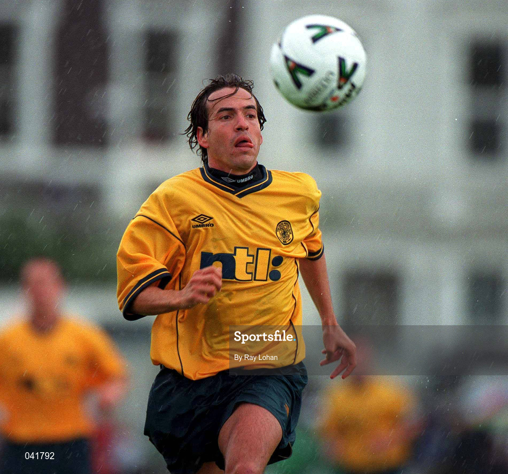 9 July 2000; Eyal Berkovic of Celtic during the Pre-Season Friendly between Bray Wanderers and Celtic at the Carlisle Grounds in Bray, Wicklow. Photo by Ray Lohan/Sportsfile