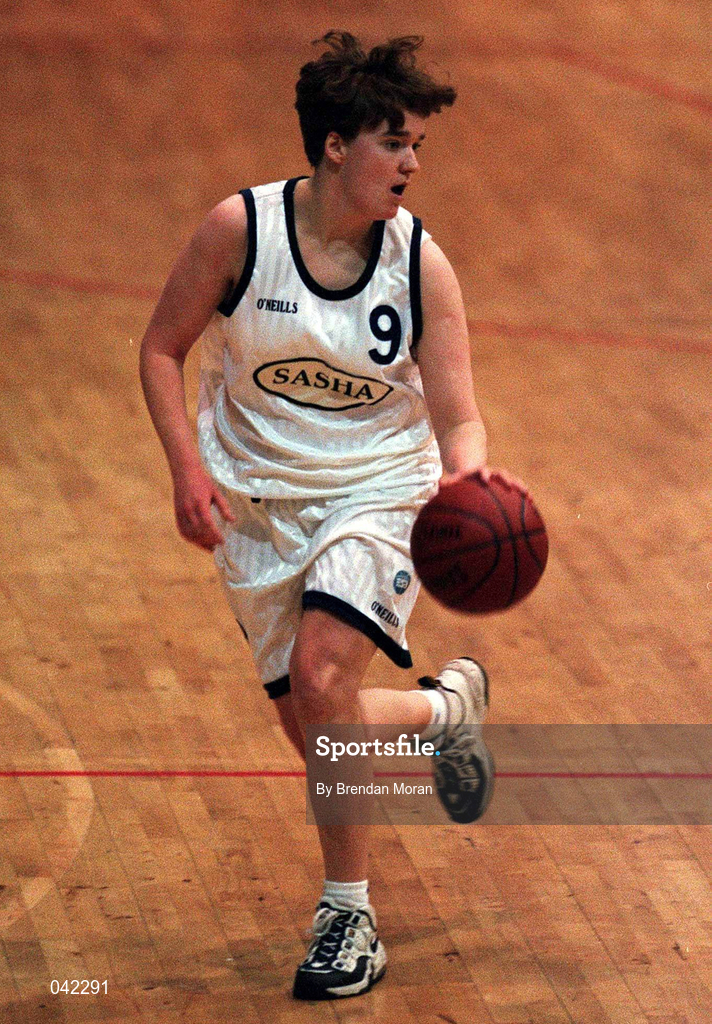 28 January 2000; Gillian Morris of Meteors during the Senior Women's Sprite Cup Semi-Final between Tolka Rovers and Meteors at the National Basketball Arena in Tallaght, Dublin. Photo By Brendan Moran/Sportsfile