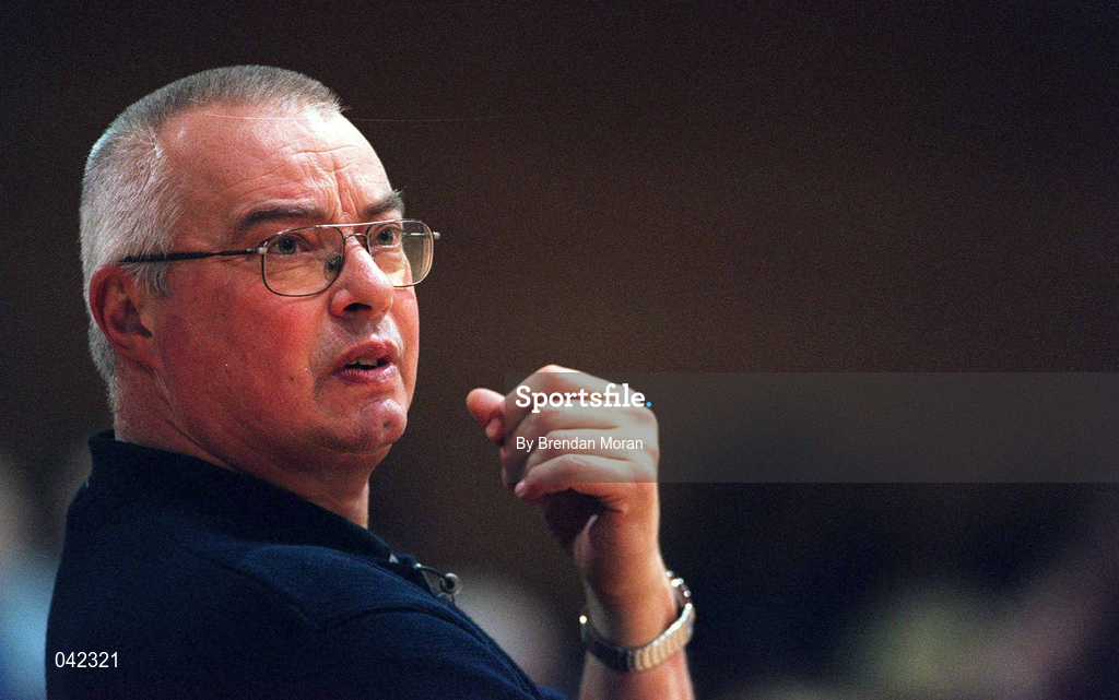 29 January 2000; Killester coach Stephen Eberly during the Senior Women's Sprite Cup Semi-Final match between Killester and Wildcats at the National Basketball Arena in Tallaght, Dublin. Photo By Brendan Moran/Sportsfile