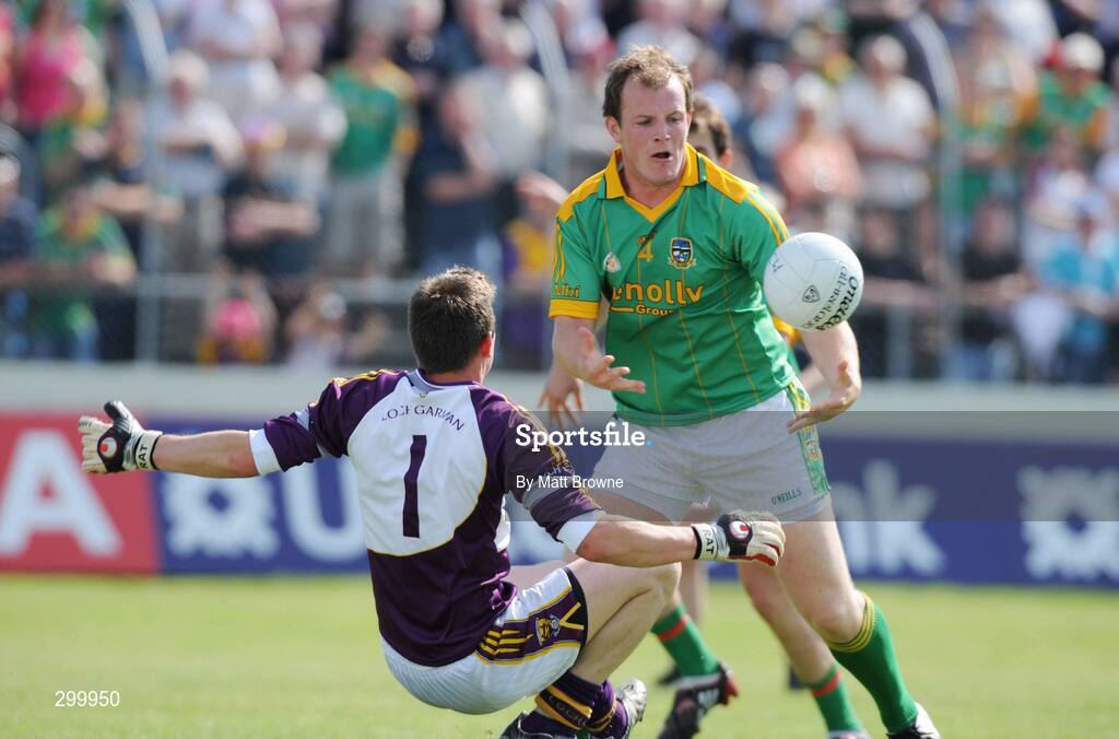 1 June 2008; Joe Sheridan, Meath, prepares to kick the ball past Wexford goalkeeper Anthony Masterson only to have the 'goal' disallowed. GAA Football Leinster Senior Championship Quarter-Final, Meath v Wexford, Dr. Cullen Park, Carlow. Picture credit: Matt Browne / SPORTSFILE