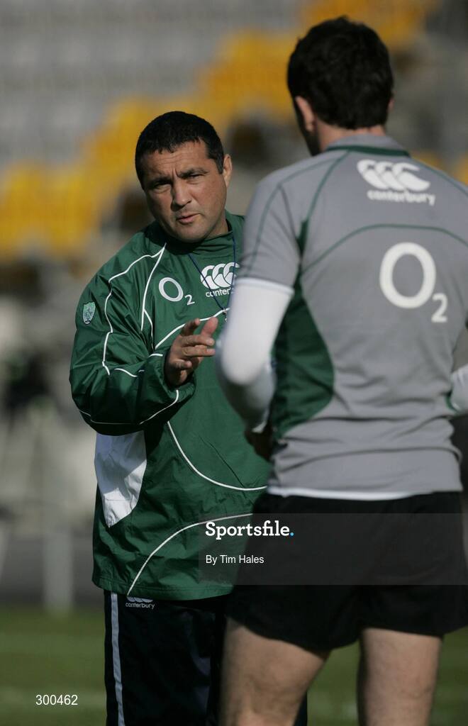5 June 2008; Ireland interim coach Michael Bradley in discussion with Shane Horgan during rugby squad training. 2008 Ireland Rugby Summer Tour, Porirua Park, Wellington, New Zealand. Picture credit: Tim Hales / SPORTSFILE