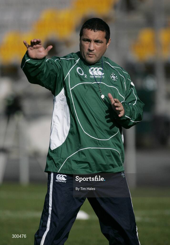 5 June 2008; Ireland interim coach Michael Bradley during rugby squad training. 2008 Ireland Rugby Summer Tour, Porirua Park, Wellington, New Zealand. Picture credit: Tim Hales / SPORTSFILE