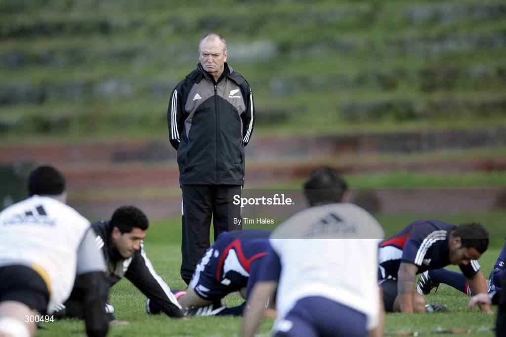 5 June 2008; All Blacks coach Graham Henry squad training. 2008 Ireland Rugby Summer Tour, Rugby League Park, Wellington, New Zealand. Picture credit: Tim Hales / SPORTSFILE